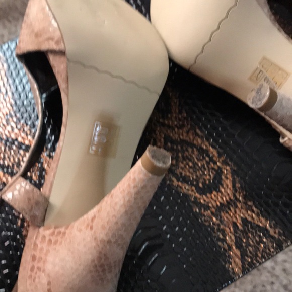 Moda Shoes,4 inch. - Picture 3 of 3